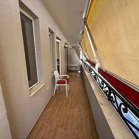 住宿加早餐酒店 La *